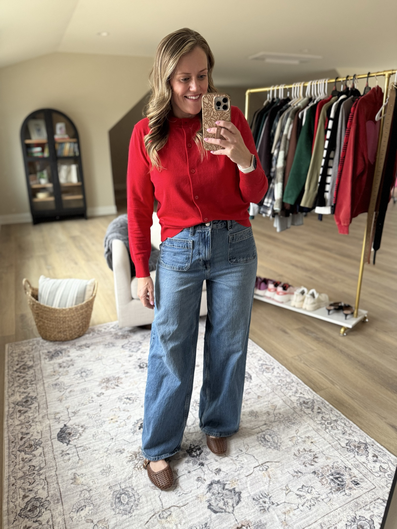 Valentine’s looks from Walmart! 
Sweater 
Cardigan 
Athletic pants
Denim 


#LTKmomlife #LTKgrwm #LTKootd