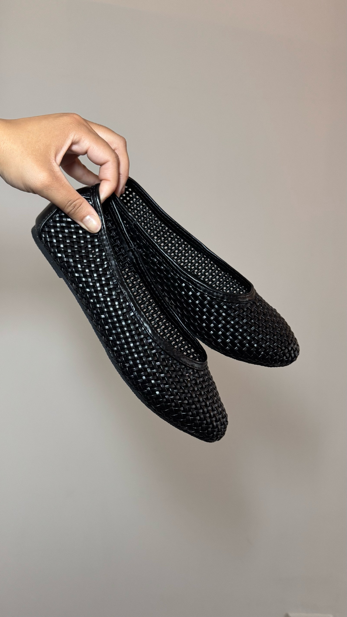 Black ballerina, sizes up, nice fitting and comfortable on the feet

#LTKnederlands #LTKstyletip #LTKshoes