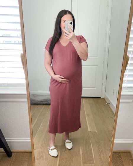 Maternity outfit / dusty rose pink midi dress / pregnancy dress / spring outfit / pregnant / size medium 

#LTKSeasonal #LTKunder100 #LTKbump