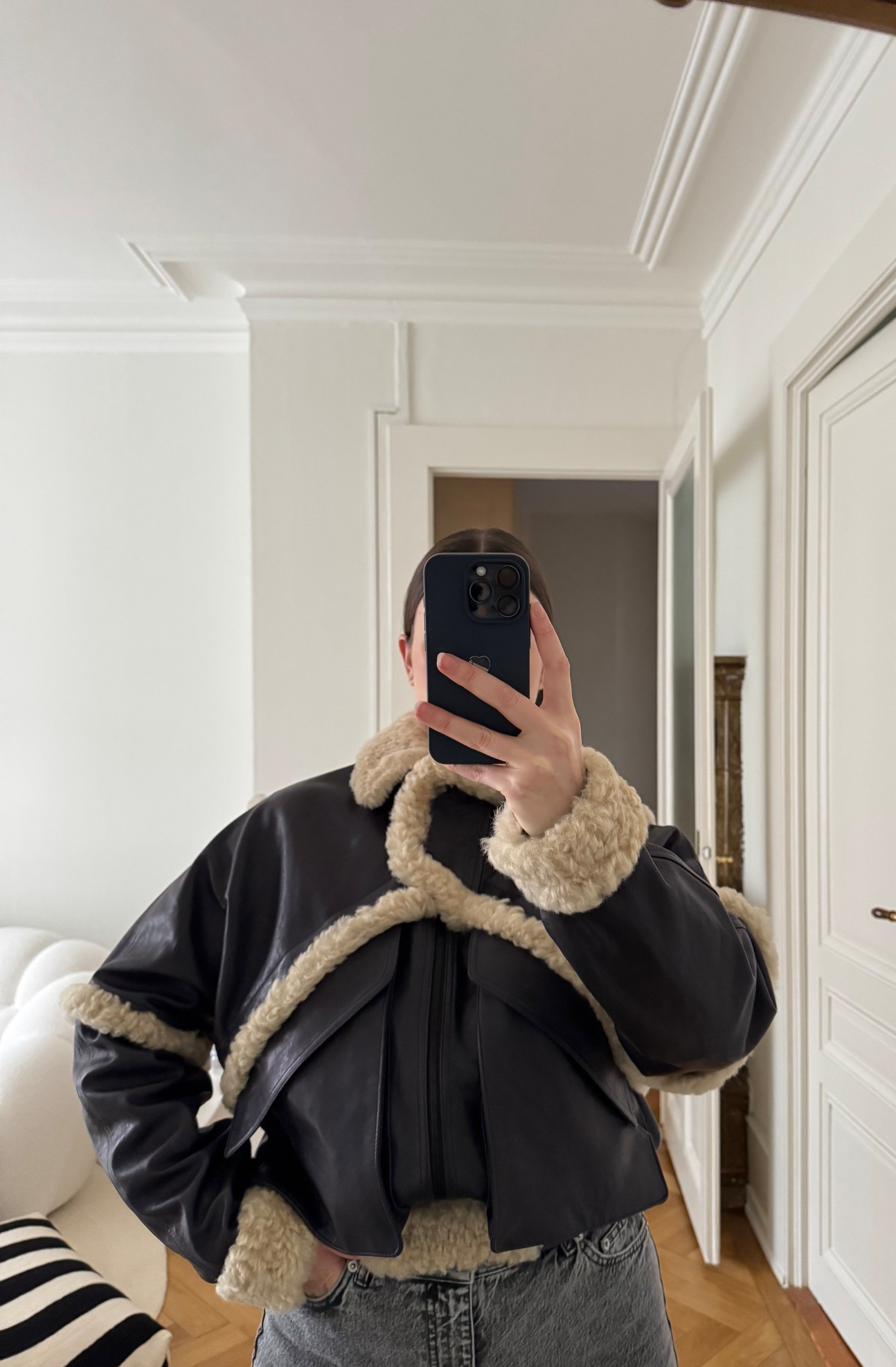 #MagdaButrym Shearling Bomber Jacket in Navy
-wearing size 38EU

#LTKSeasonal #LTKOver40 #LTKMidsize