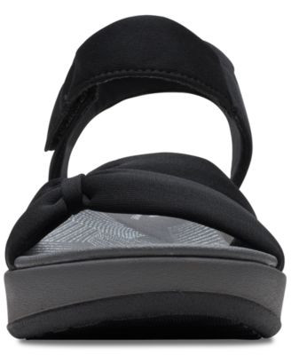 Clarks Women's Clouldsteppers Arla Shore Strappy Sport Sandals - Macy's | Macy's