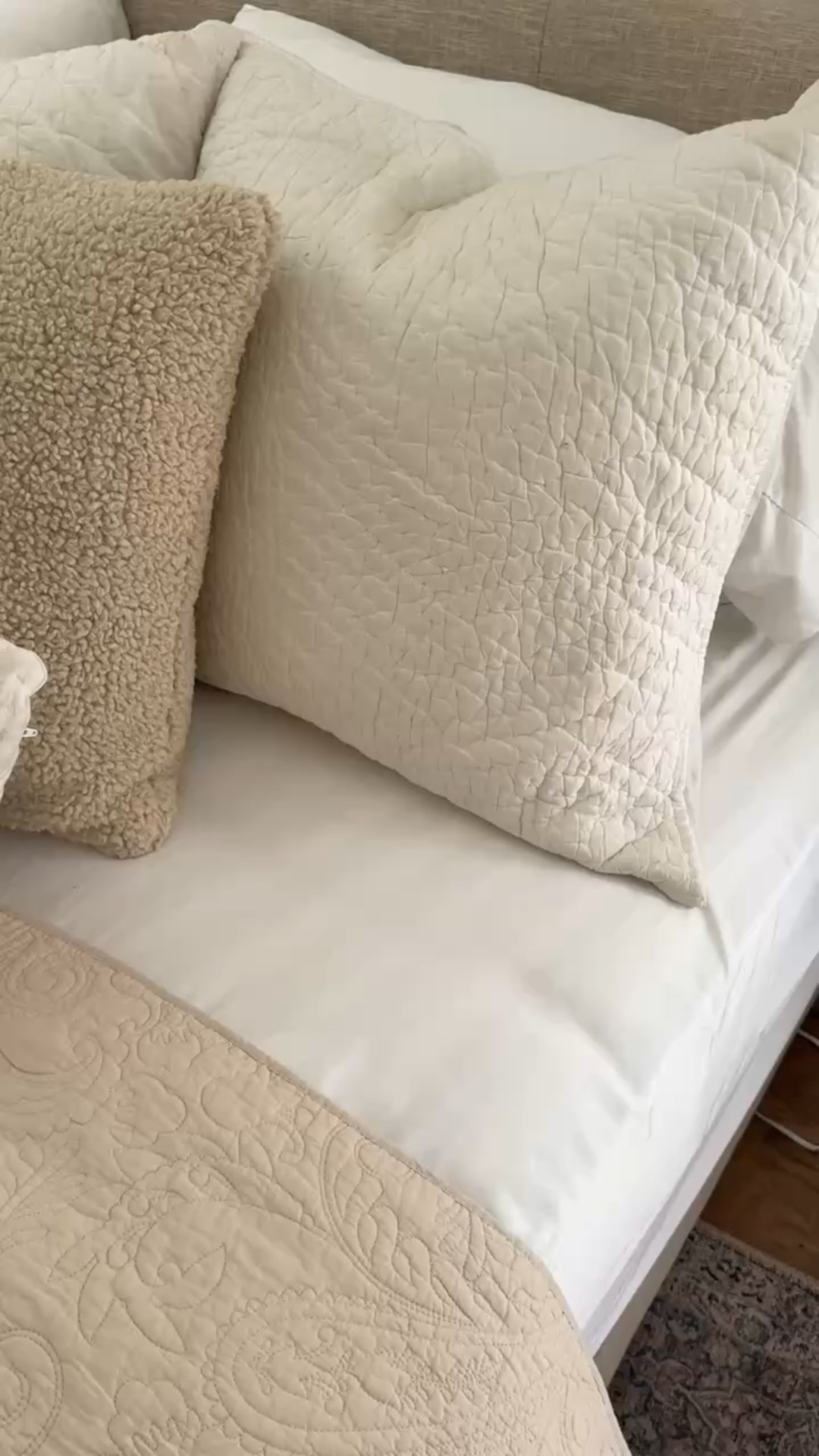 Spring home bedding/ home decor/ spring bedding inspo

#LTKHome #LTKSeasonal #LTKWatchNow