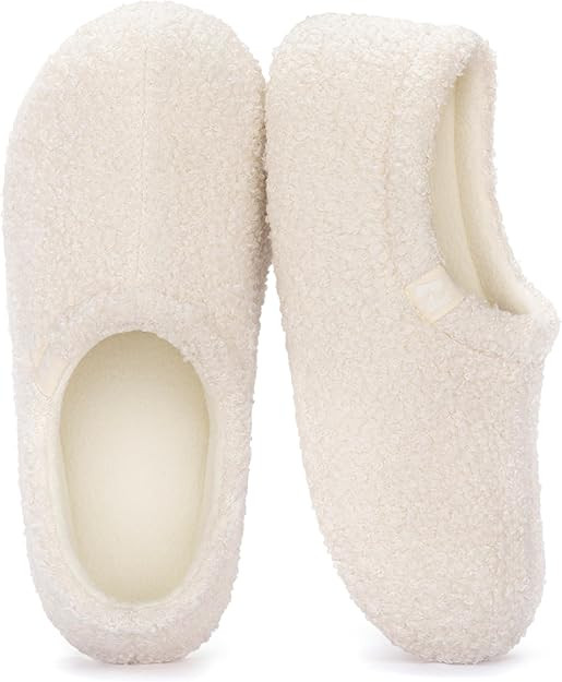 RockDove Women's Teddy Fleece Closed Back Indoor Slipper | Amazon (US)