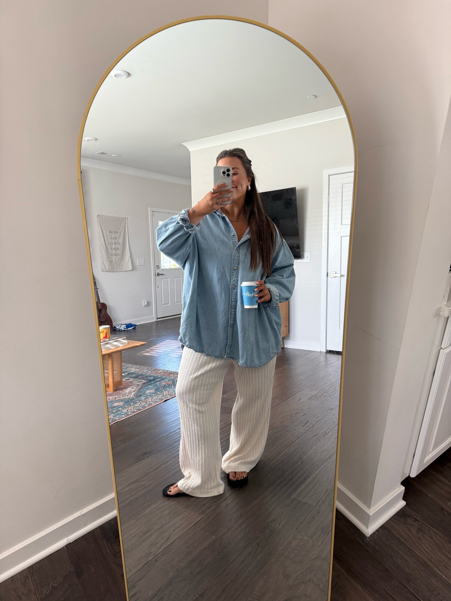 comfy gorl 

#LTKFindsUnder50 #LTKMidsize