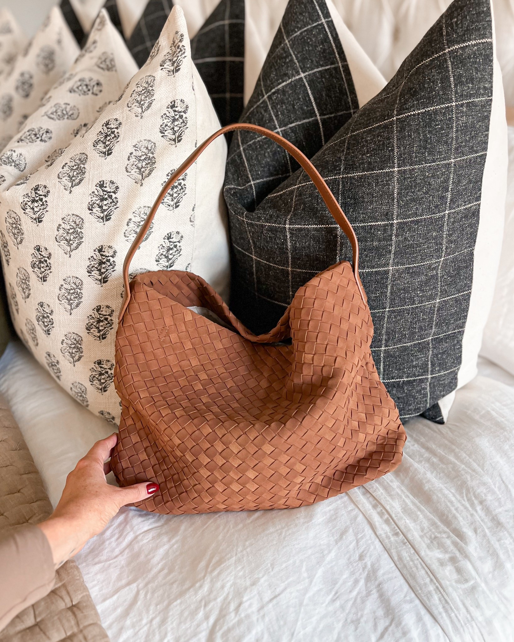 The perfect everyday tote for fall & winter

#LTKFindsUnder100 #LTKItBag #LTKSeasonal