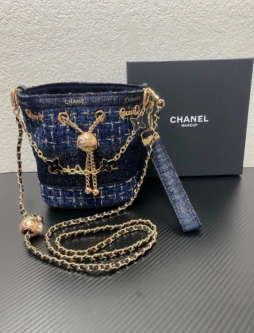 Chanel Beauty VIP Gift Makeup Bucket Bag - Blue/Gold - New in Box | eBay | eBay US