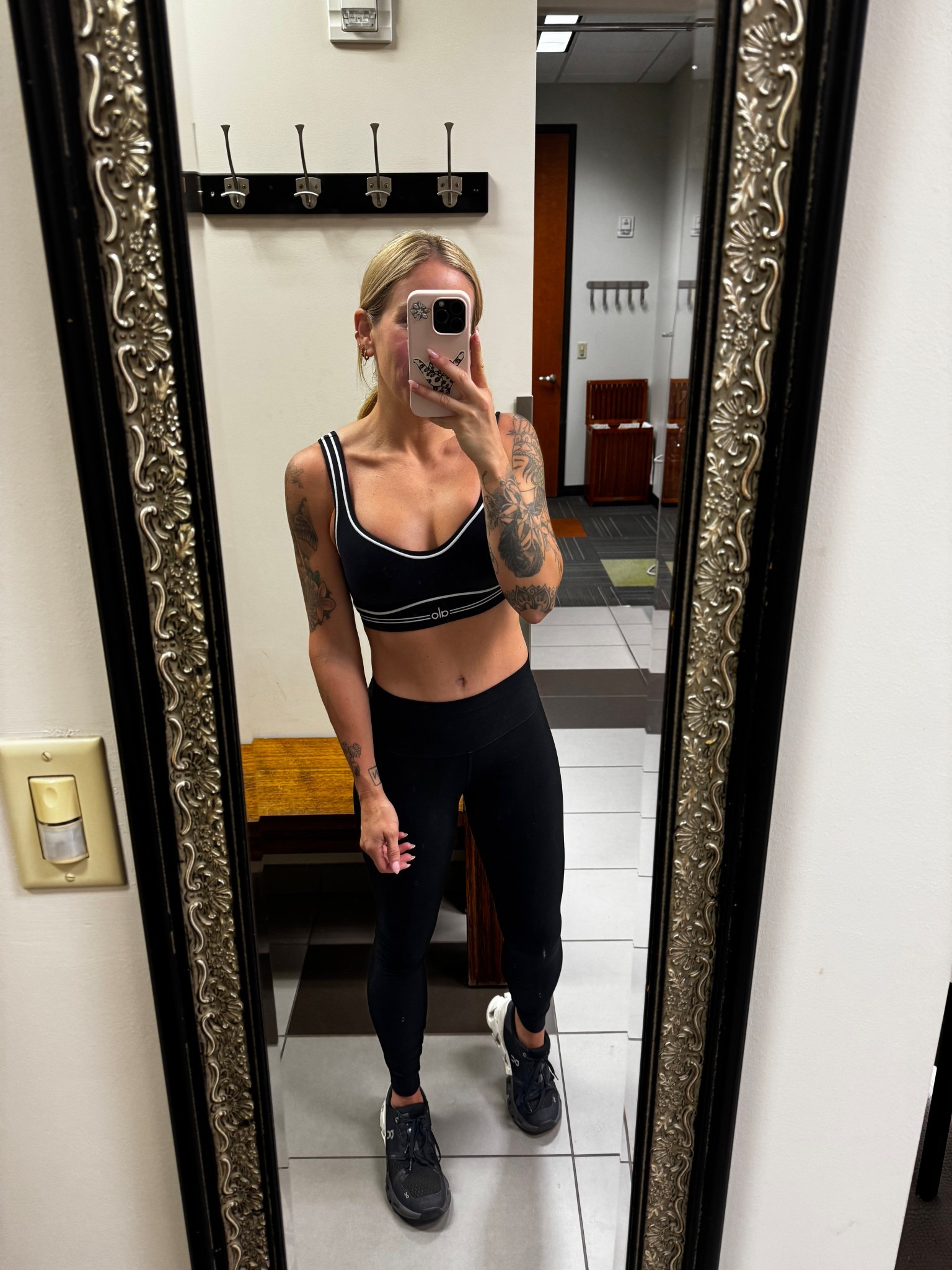 This alo set on repeat. 

#LTKActive #LTKSeasonal #LTKTravel