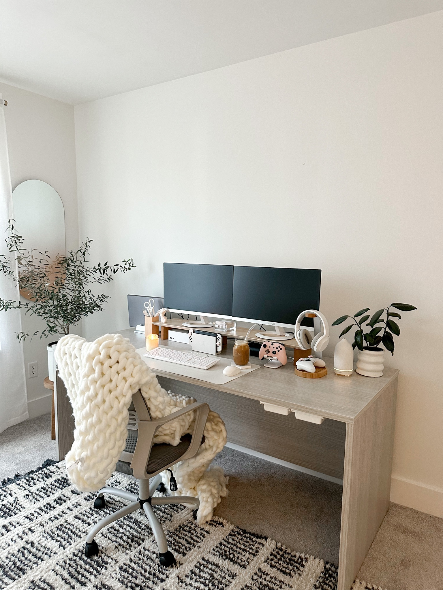 Desk!

#LTKhome #LTKfamily #LTKFind
