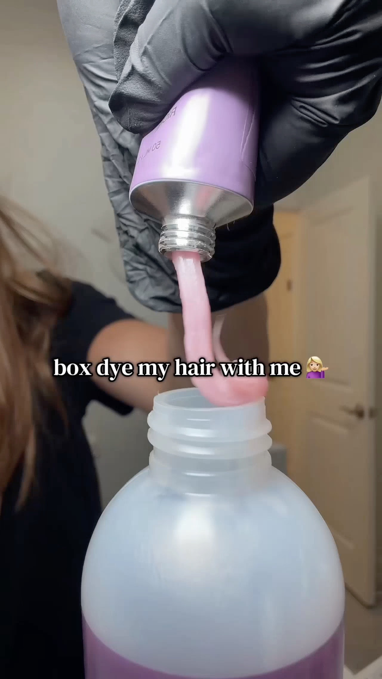 the box dye that doesn't fry your hair. colors at home in about 30 minutes and actually looks salon-done, and your hair feels softer after.
#haircolor #boxdye #athomehaircolor #hairhacks #beauty
best box dye for at home hair color
box dye that doesn't damage your hair
at home hair color that looks salon done
how to color your hair at home like a pro
permanent box dye for full coverage 

 #LTKBeauty