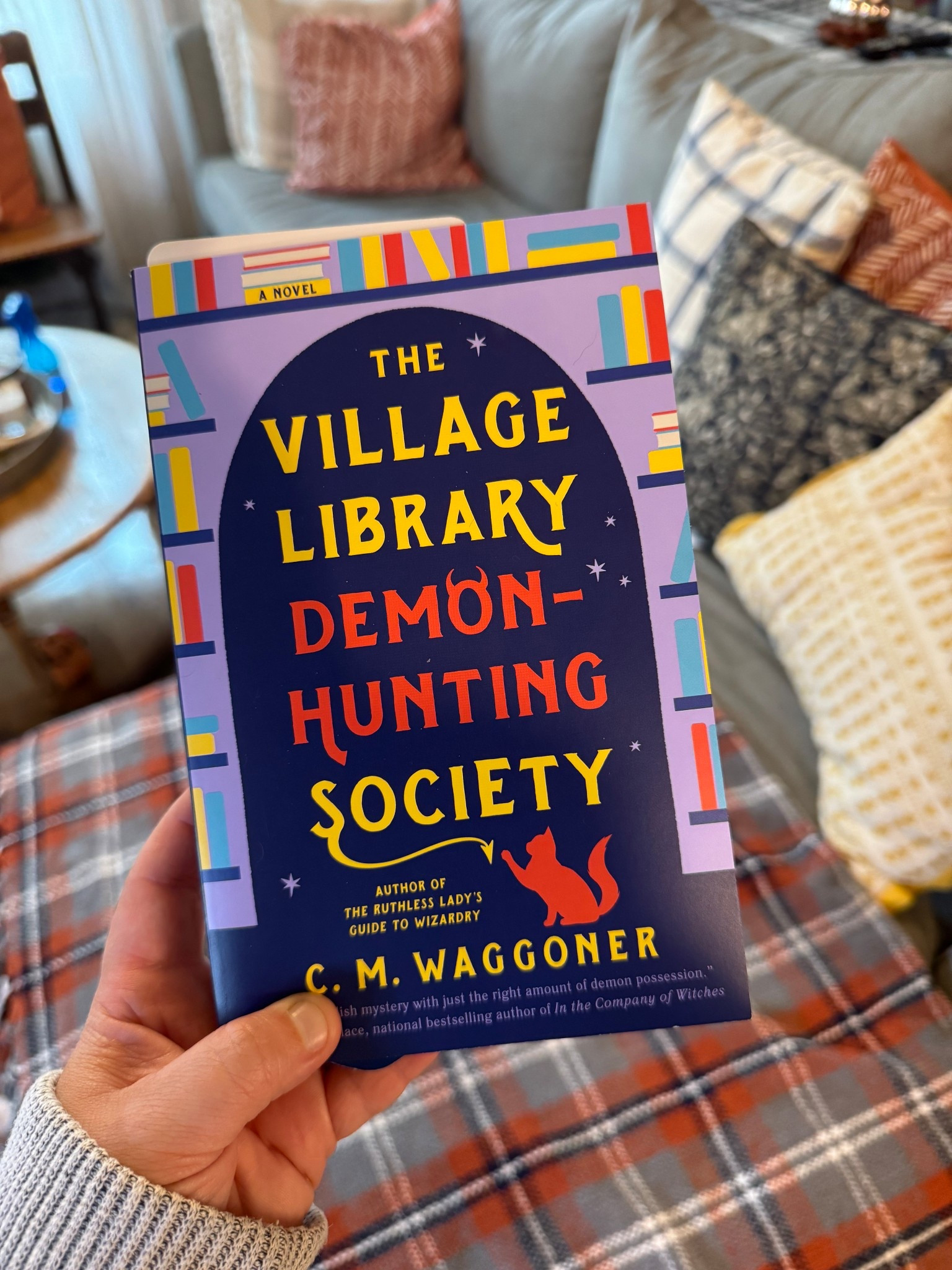 What I’m currently reading 

#LTKHome #LTKGiftGuide #LTKFindsUnder50