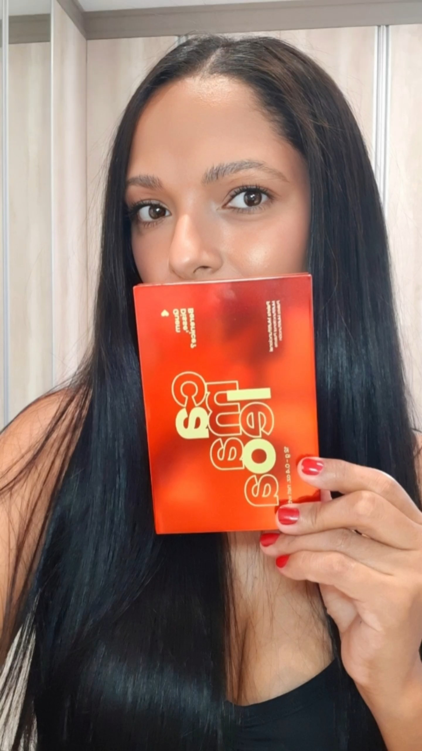 Paleta Multifuncional Camaleoatraz diversas tonalidades e texturas para você expressar todas as suas versões.O Mini Lápis de Olhos Preto oferece pigmentação e praticidade para uma make versátil em qualquer lugar.#quem disse Berenice #maquiagem #makeup 

#LTKGiftGuide #LTKbeauty #LTKbrasil