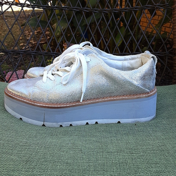 Dolce Vita Women's Toyah Sneaker Lace Up Fadhion Casual Sneaker. | Poshmark