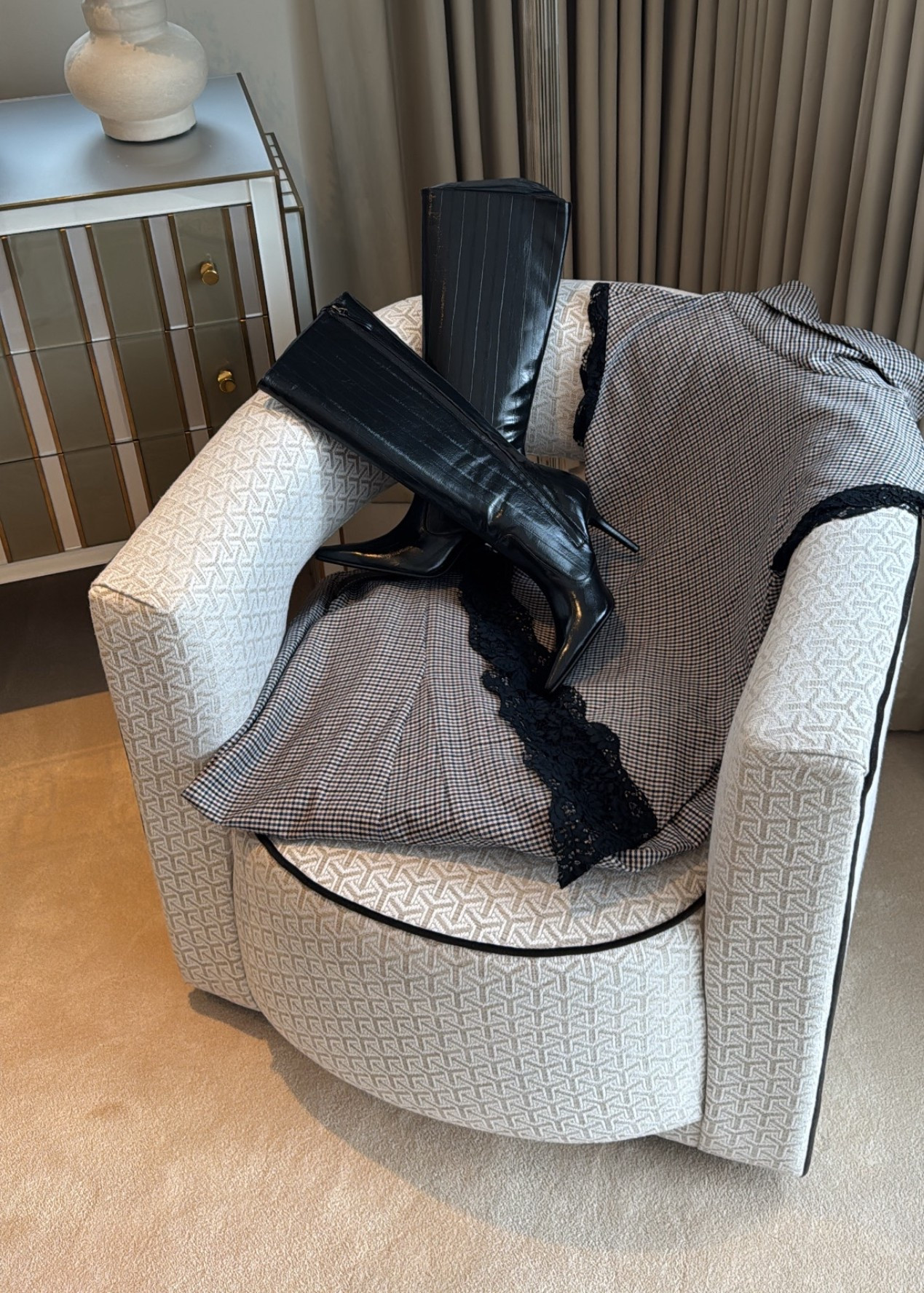 Another look I’m taking into next week 🖤

#LTKstyletip #LTKshoes #LTKworkwear