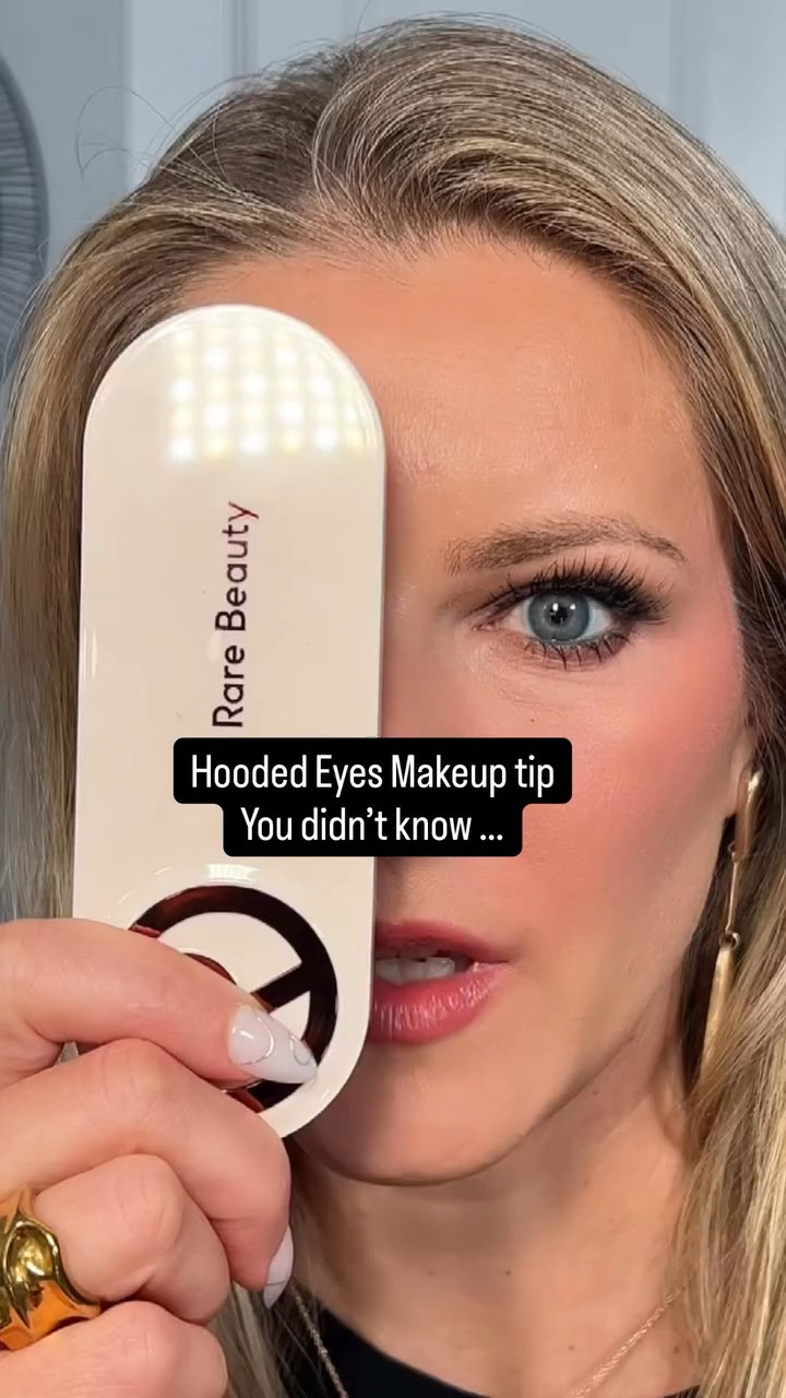 Hooded Eyes Makeup Tutorial 
https://liketk.it/5XVwC

#hoodedeyesmakeup #hoodedeyemakeup  #makeuptips #makeuphacks #makeuptutorial

#LTKBeauty #LTKgrwm #LTKSpringSale