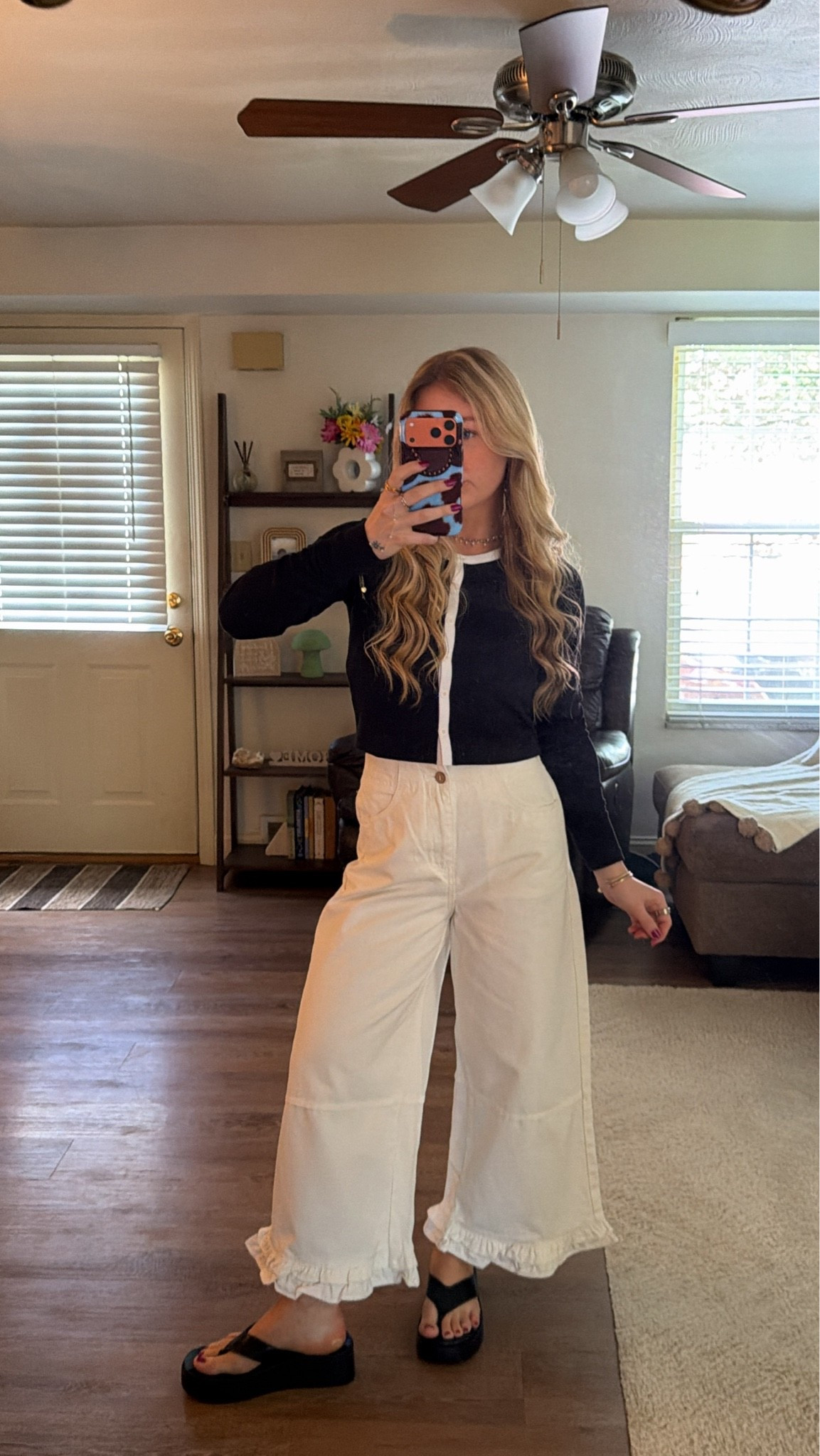 @abercrombie active cardigan perfect for dressing up or wearing over your matching workout set 🤭 + the cutest white pants from amazon, wearing a size 2!

#LTKootd #LTKMothersDay #LTKPetite