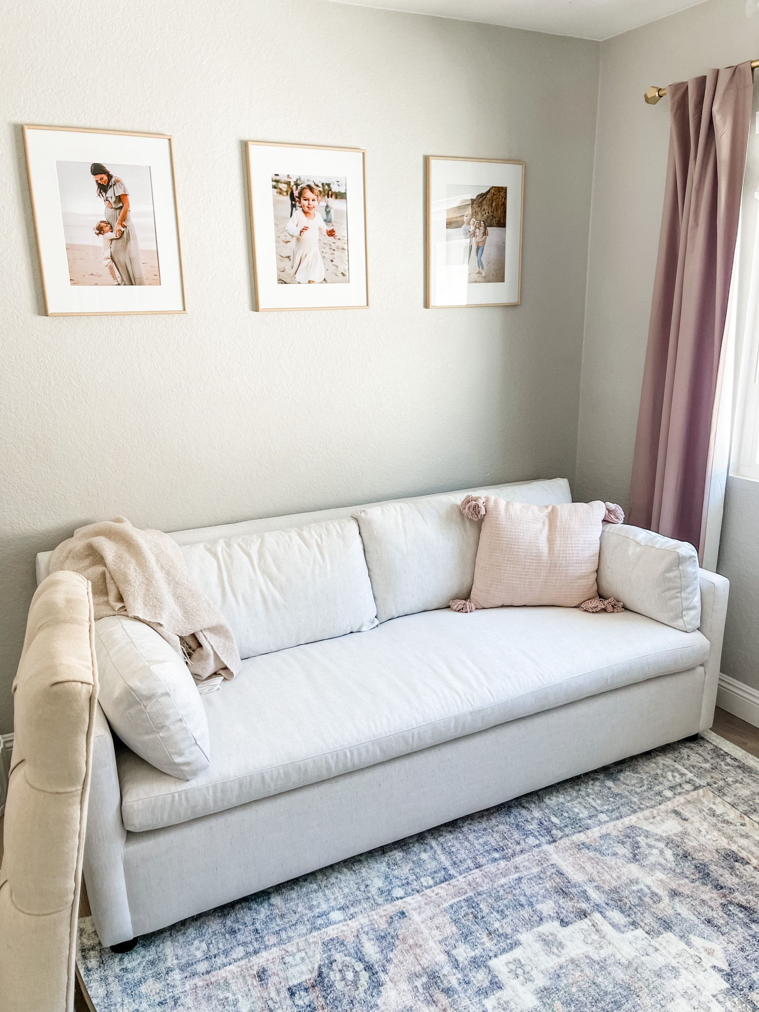 The most perfect pull out couch!! We’ve been looking for a great sleeper sofa for a year. Bought it in coastal linen 💕


#LTKfamily #LTKstyletip #LTKhome