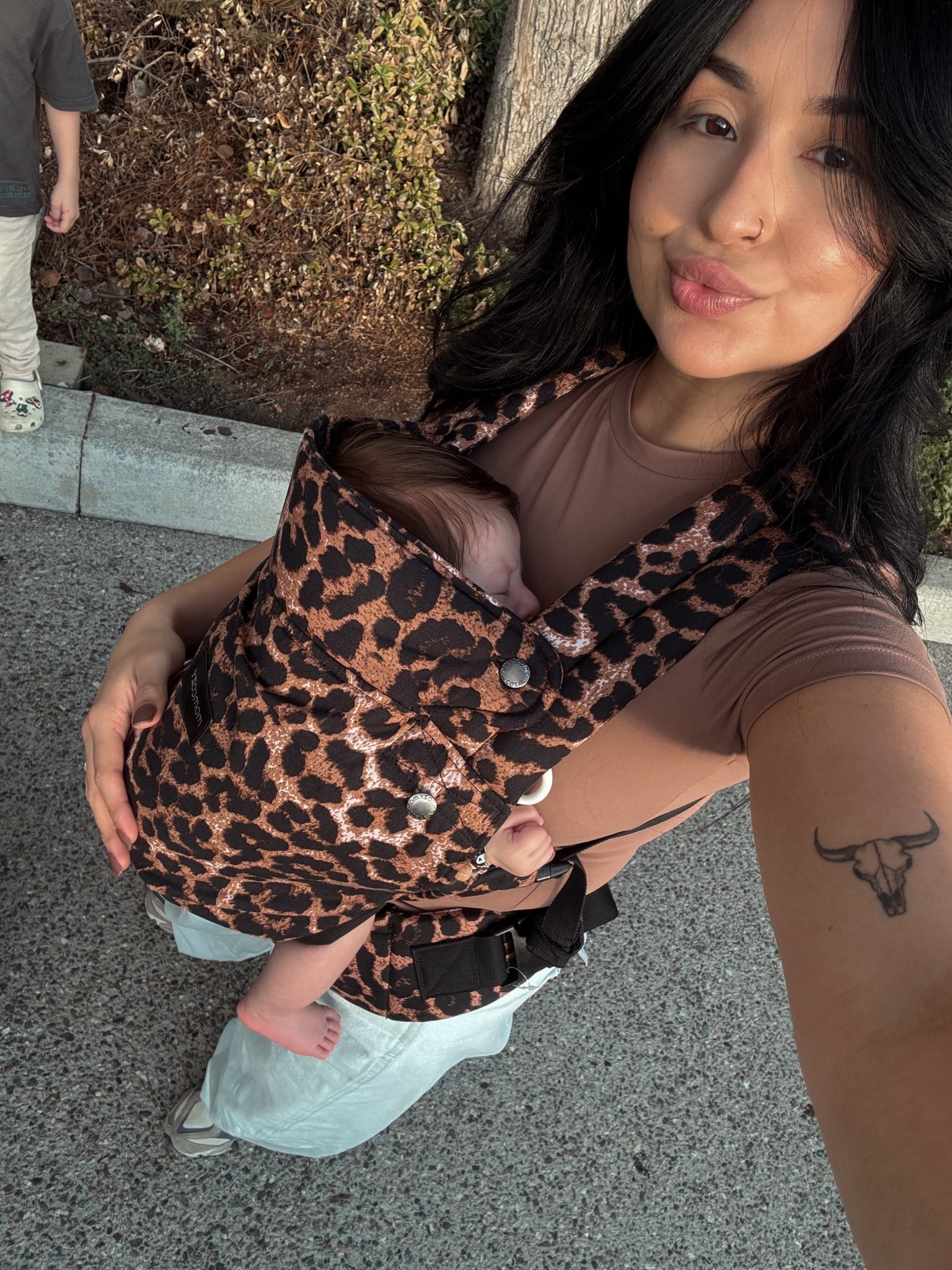 Mom ootd 🤎

#LTKBaby #LTKFindsUnder50 #LTKBeauty