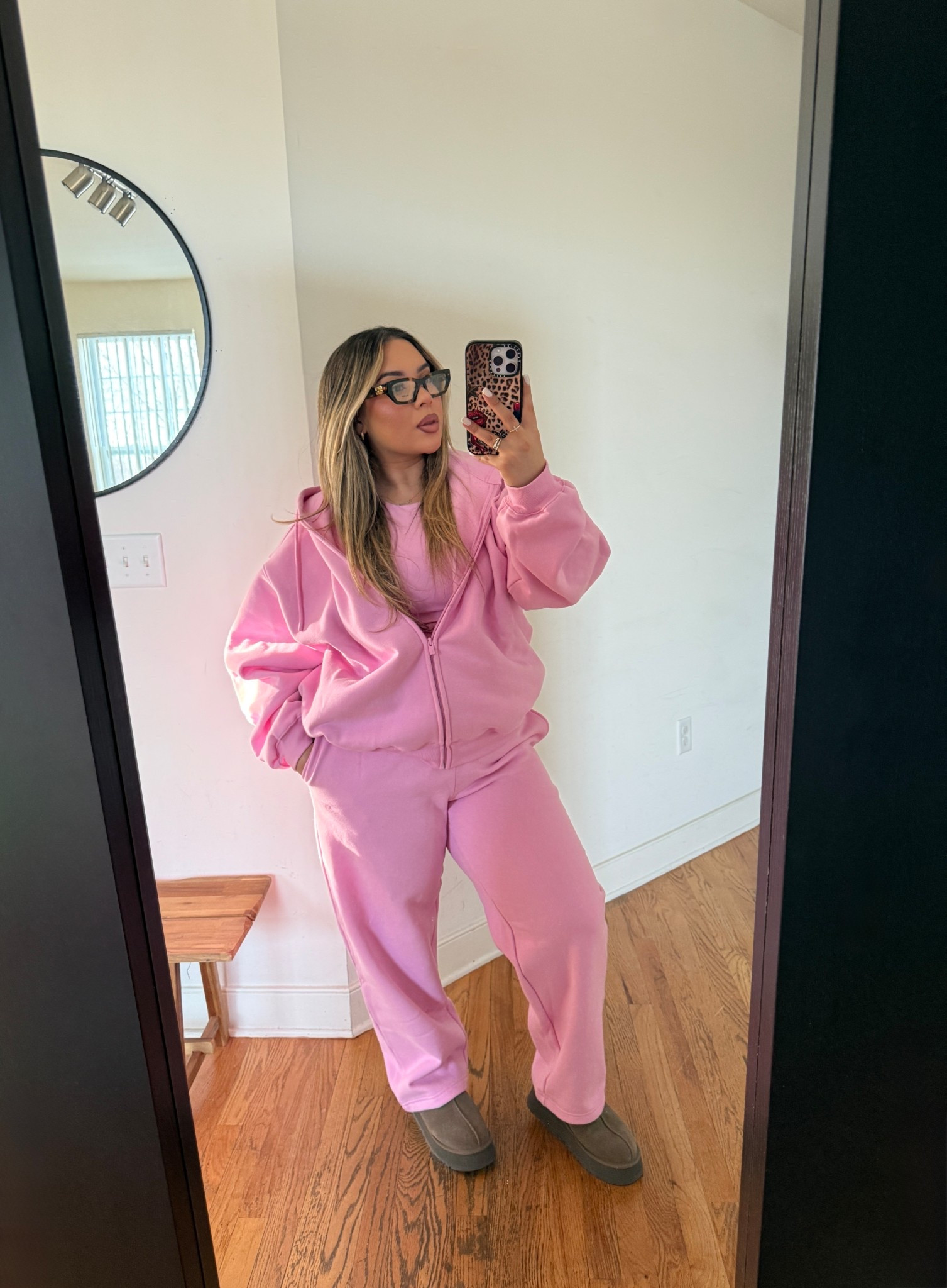 Pretty in Pink💕 

Top, sweats & zip size L

#LTKootd #LTKMidsize #LTKSeasonal