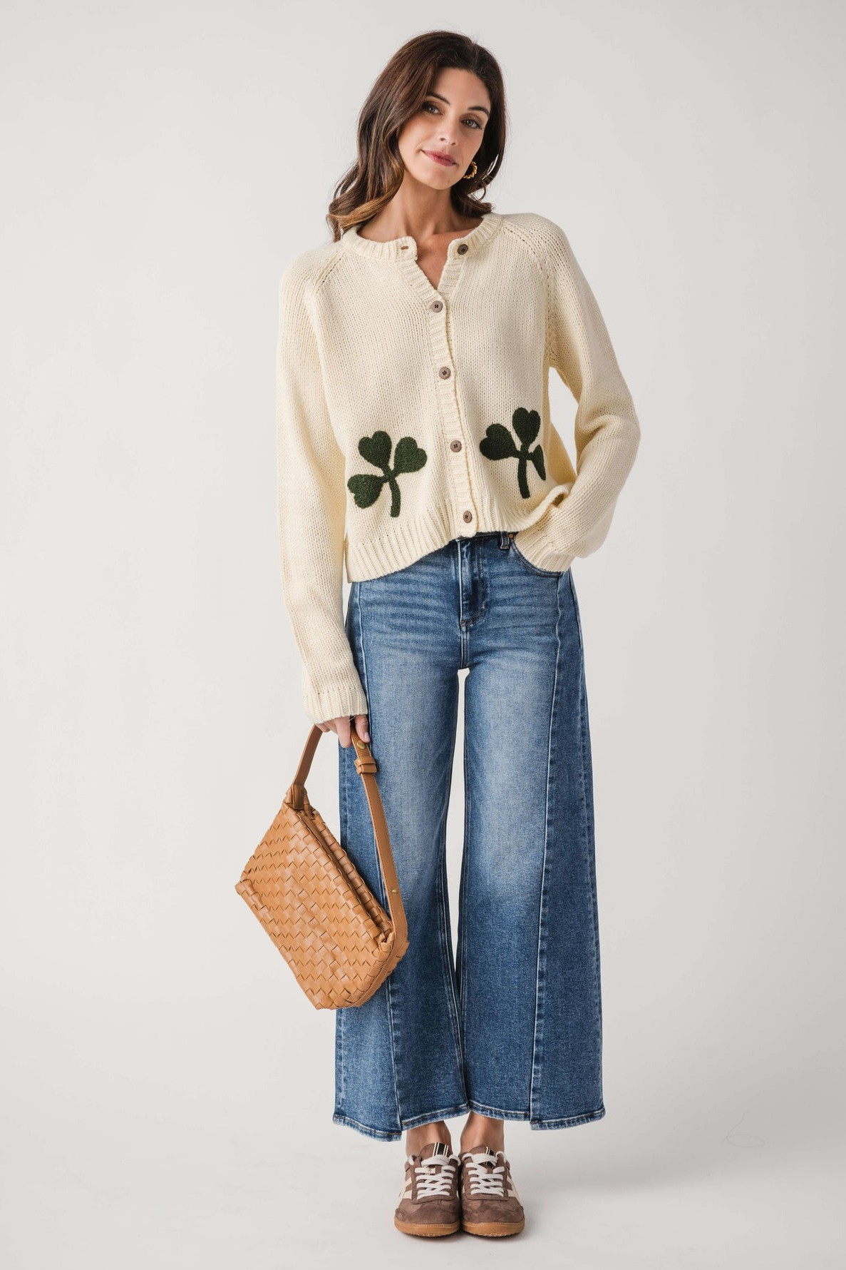 If you need a last-minute St. Paddy’s Day outfit, this is it ☘️💚 The cutest Irish sweater vibe with the sweetest details. It’s cozy, flattering, and perfect for all the fun March plans!#LTKStyleInspo #LTKSeasonalFind #SocialThreads #StPatricksDayCardigan #StPaddysDayStyle #ShamrockSweater #LuckyLook #GreenOnGreen #SpringFashion #HolidayStyle #WeekendOutfit #BrunchLook #CasualChic #FestiveFits #MarchVibes #CozyLayers #AffordableStyle #TrendyFind

#LTKSeasonal #LTKU #LTKSpringSale