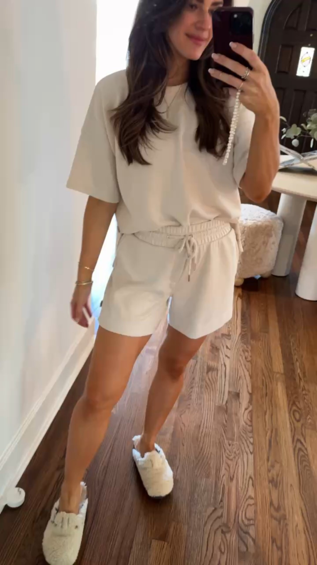 Cleaning OOTD - I'm all about a comfy set 🤌🏼✨ (size XS)

Spring outfit, spring fashion, spring loungewear 