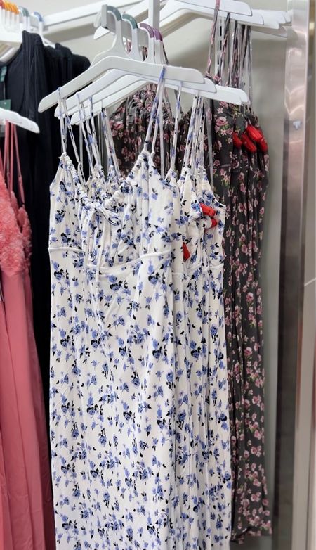 Wild Fable floral and solid black sleeveless midi dresses at Target 

#LTKfindsunder100 #LTKfindsunder50 #LTKstyletip
