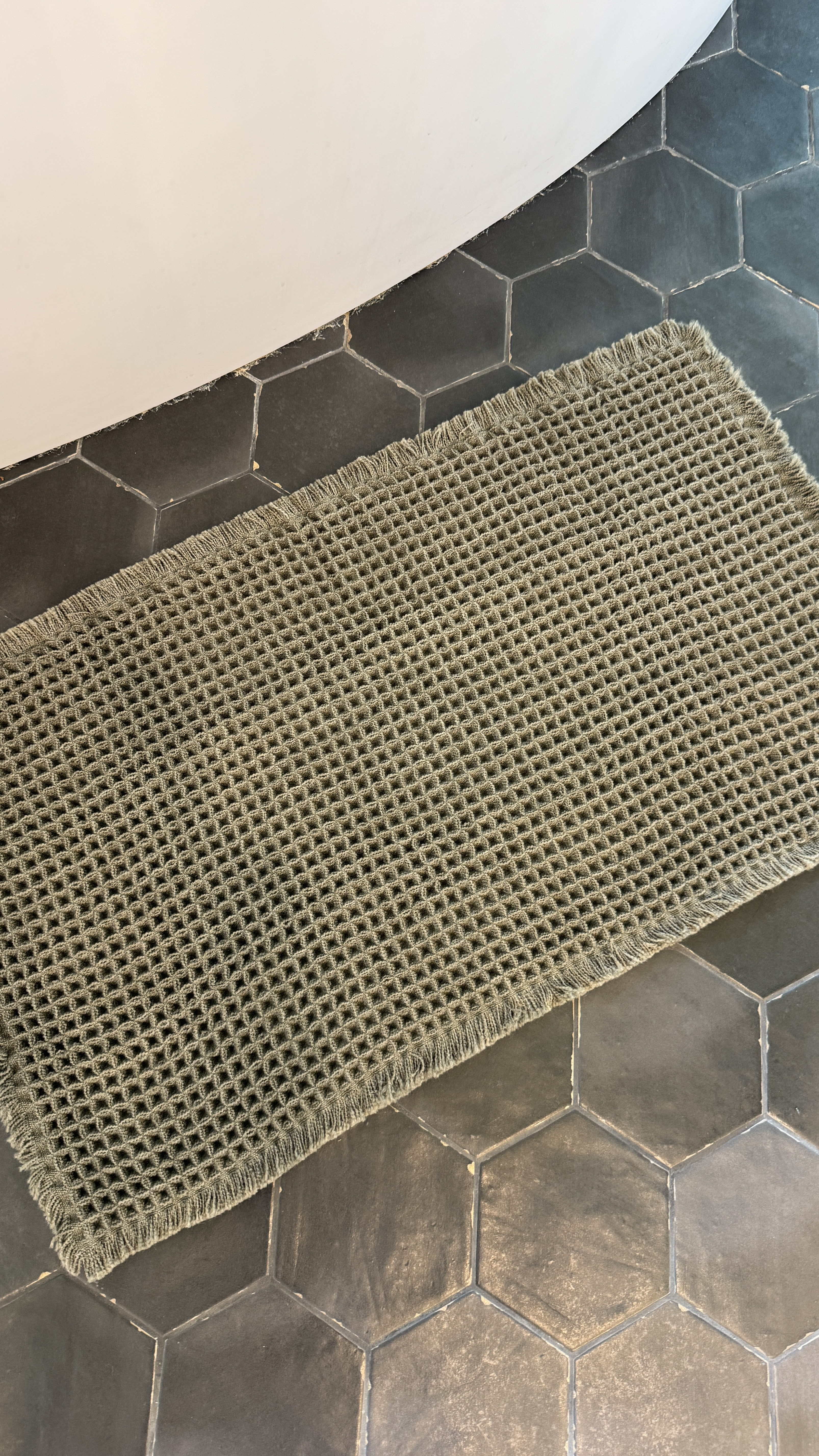 This waffle stitch bathmat is the perfect mix of style and comfort — soft underfoot and the easiest way to elevate your bathroom decor.

Follow my shop @rushtonhome on the @shop.LTK app to shop this post and get my exclusive app-only content! Don’t forget to turn on post notifications using the 🔔 to get first dibs! Follow @rushtonhome on Instagram and Pinterest for more home decor inspiration and affordable home finds! Are you looking for anything home related? You’re in the right place! At Rushton Home, I do: home decor, living room, bedroom, affordable, walmart, target, amazon, wayfair, new arrivals, winter decor, spring decor, fall decor, fall finds, summer decor, home decor refresh, studio mcgee x target, hearth and hand, magnolia, holiday decor, seasonal decor, dining room decor, bedroom decor, living room decor, affordable home decor, furniture, weekend deals, sale, on sale, pottery barn, kirklands, west elm, bench, foyer table, faux florals, rugs, couches, sofa, sectional, dresser, nightstand, night stand, end tables, lamps, art, wall art, etsy, pillows, blanket, interior design, interior styling, bedding, side tables, bed frame, tray, side table, throw pillows, look for less, designer dupe, budget decor, bar stools, counter stools, vase, ceramic pottery, budget, budget friendly, coffee table, dining chairs, cane, rattan, wood, white wash, rustic amazon home, arch, brass hardware, gold hardware, vintage, antique, european inspired, french country, back in stock

#LTKHome #LTKSaleAlert #LTKFindsUnder50