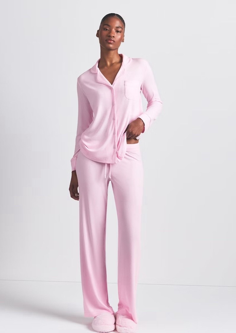 Skims sleepy set 

#LTKgiftguide #LTKhome #LTKsale