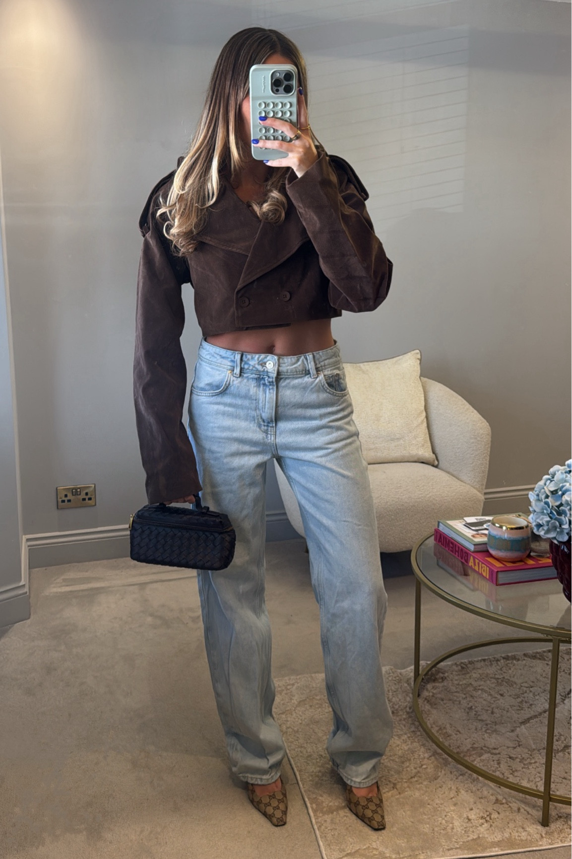 Pretty little thing. PLT. PLT new in. Brown suede jacket. Brown jacket. Suede jacket. Trench coat. Cropped jacket. Autumn. Winter. Low rise jeans. Denim jeans. Zara  

#LTKuk #LTKstyletip #LTKautumn