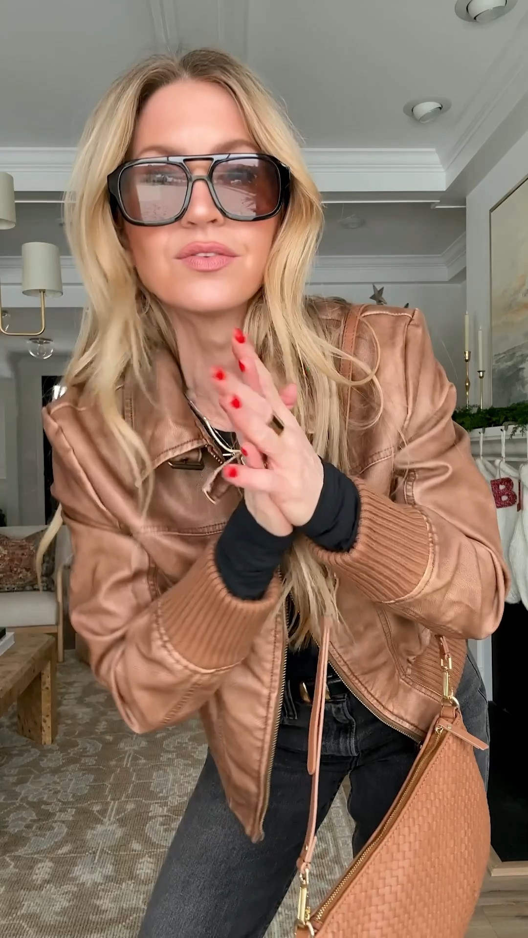 Love a blazer look! 
Blazer: runs small, wearing size medium, currently ON SALE (normally $120 now $96)
Black fitted top: ON SALE, runs TTS wearing a S
Denim: run TTS, ON SALE

#LTKHoliday #LTKootd 

#LTKFindsUnder100 #LTKSeasonal