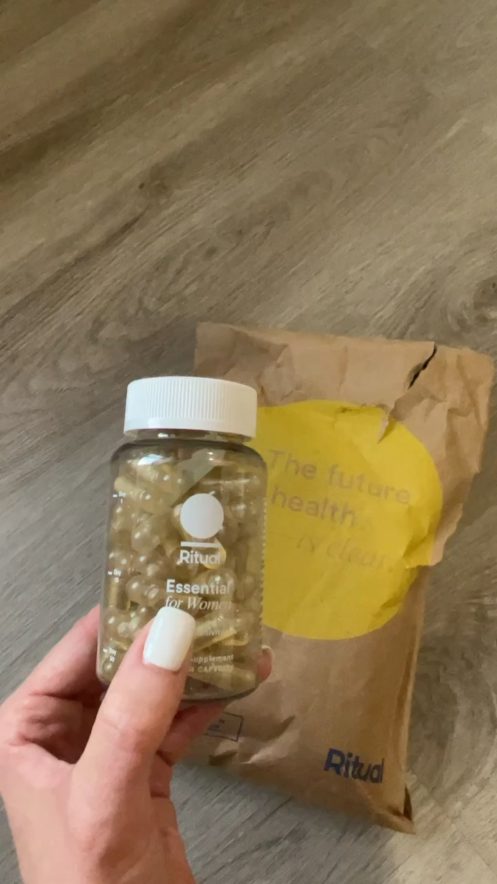 I get the citrus in the Ritual vitamins, but they also have mint. Also use and love their protein powder. 

Multivitamin
Prenatal
Postnatal 


#LTKfindsunder100 #LTKbeauty