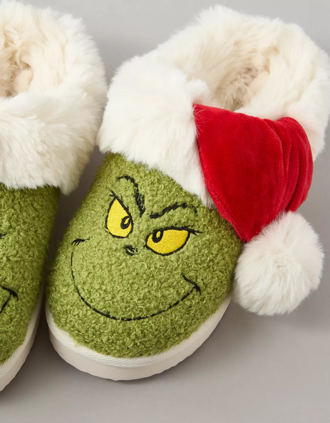 AE Grinch Scuff Slipper | American Eagle Outfitters (US & CA)