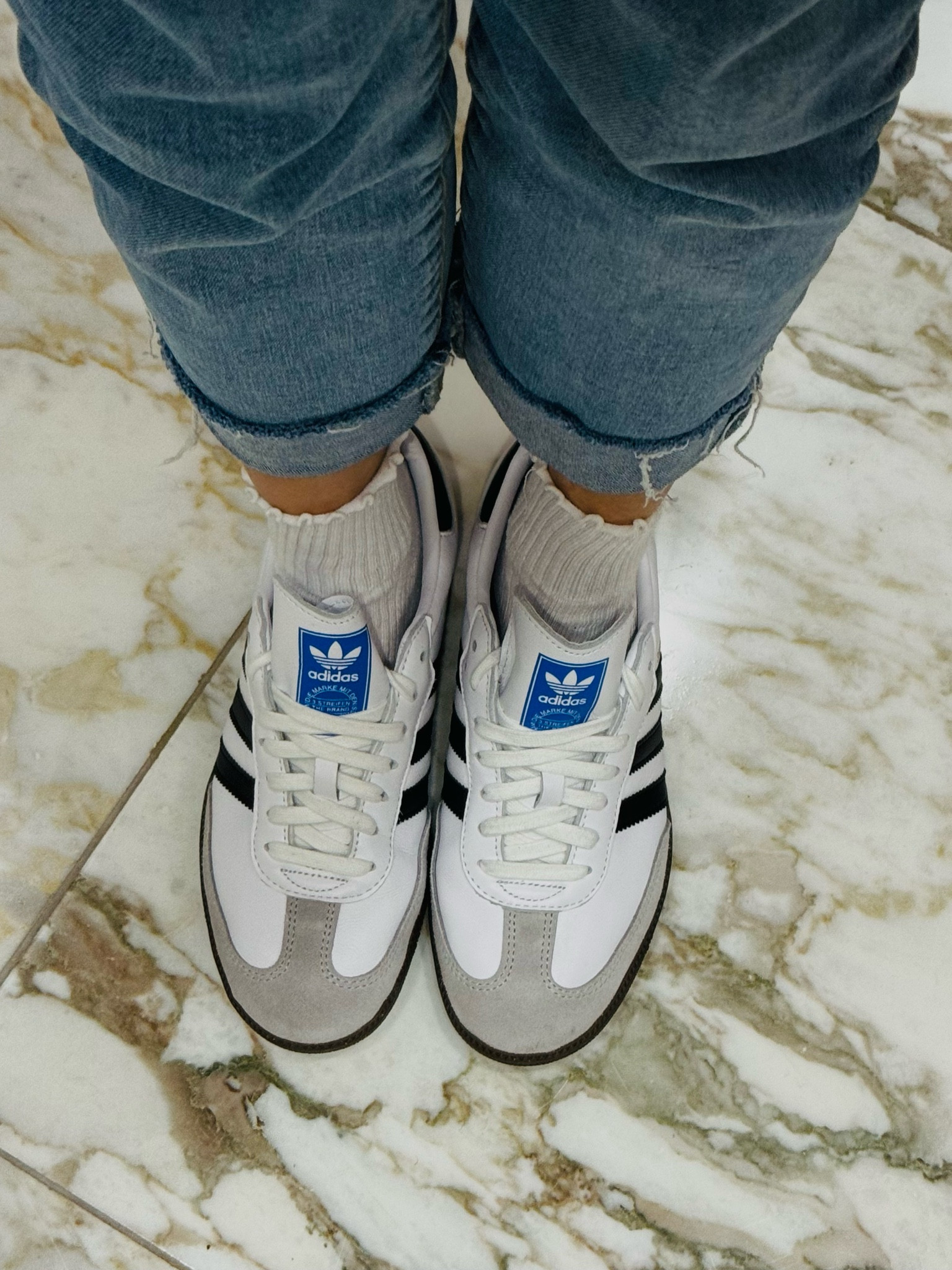 Favorite spring sneakers ADIDAS SAMBA OG

Spring shoes • spring outfit • athleisure shoes 

#LTKshoecrush #LTKstyletip #LTKtravel