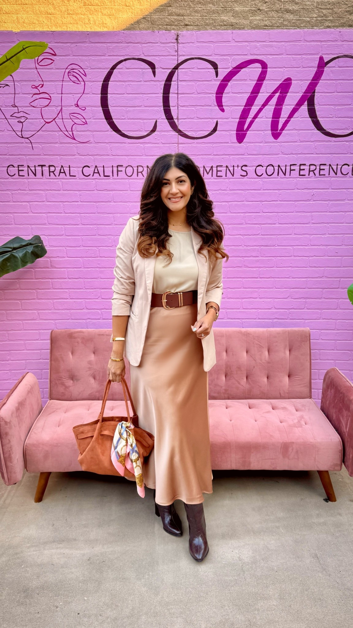 Affordable and chic conference outfit 
Blazer, skirt, top - Amazon
Boots - Target 
Suede bag - on sale 

#conference #workwear #businesscasual #satinskirt #fall #affordableworkwear #amazonworkwear 

#LTKFindsUnder50 #LTKWorkwear #LTKSeasonal