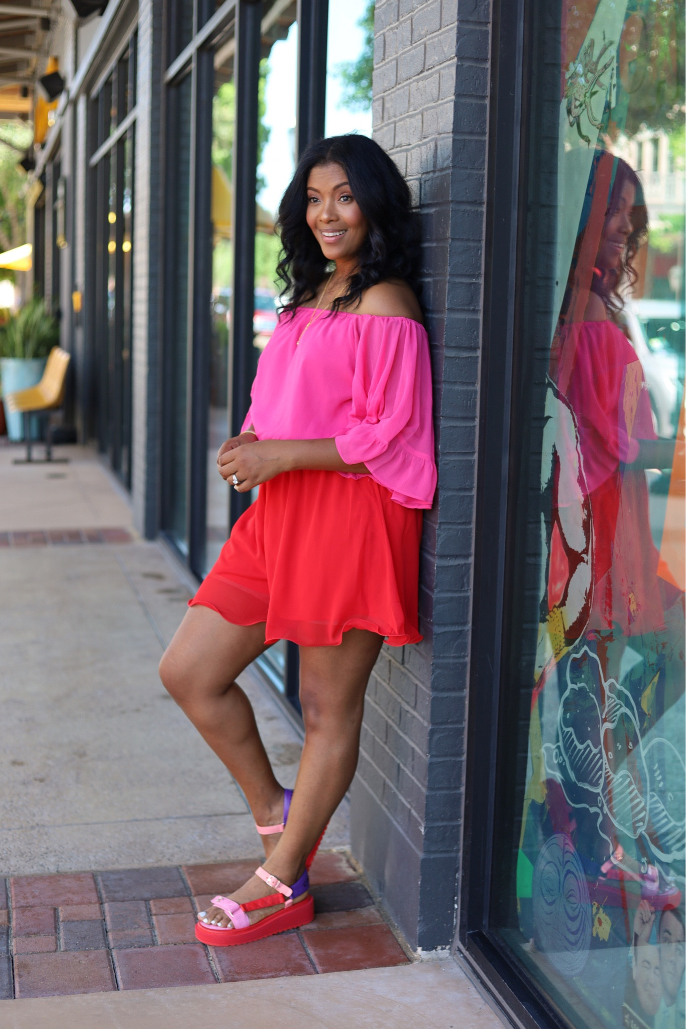 Vici looks! Romper, color block pink/red. Summer outfit. 