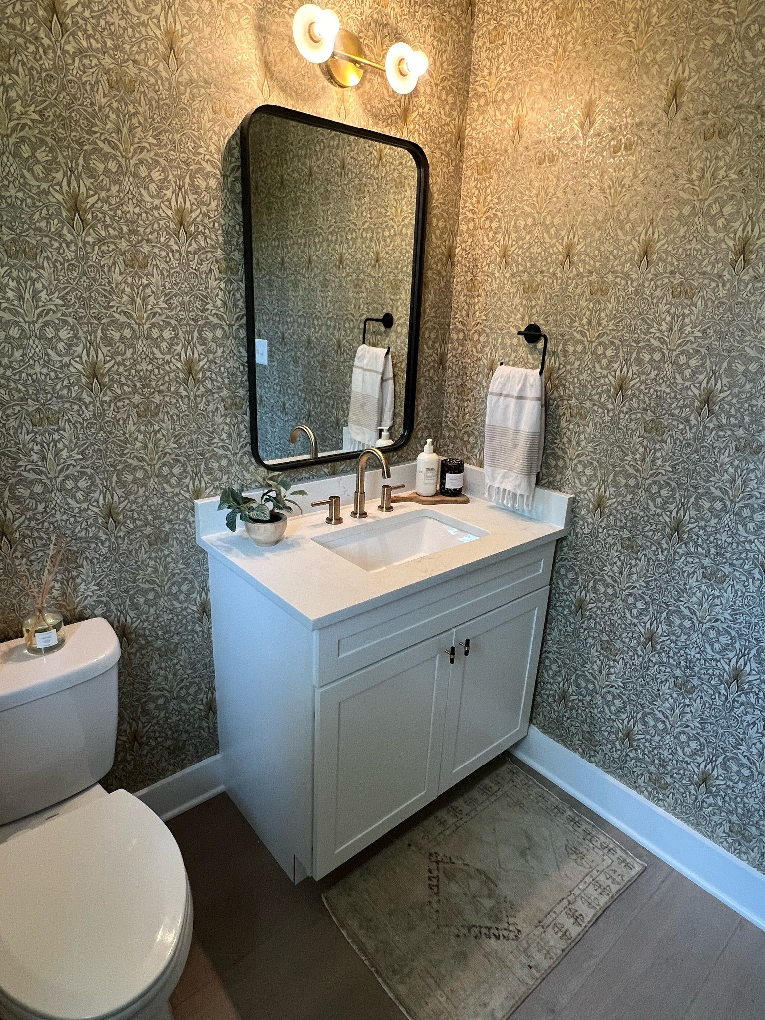 powder room got a wallpaper facelift today! 

#LTKStyleTip #LTKHome