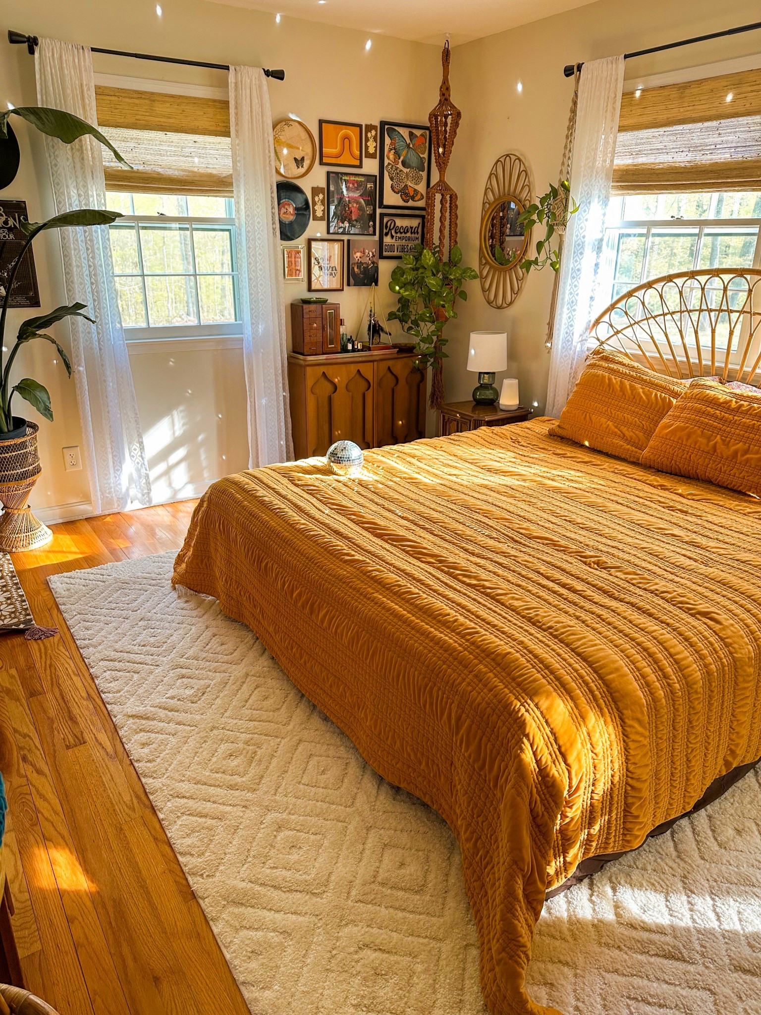 70s bohemian inspired bedroom🧡🌿

#LTKHome