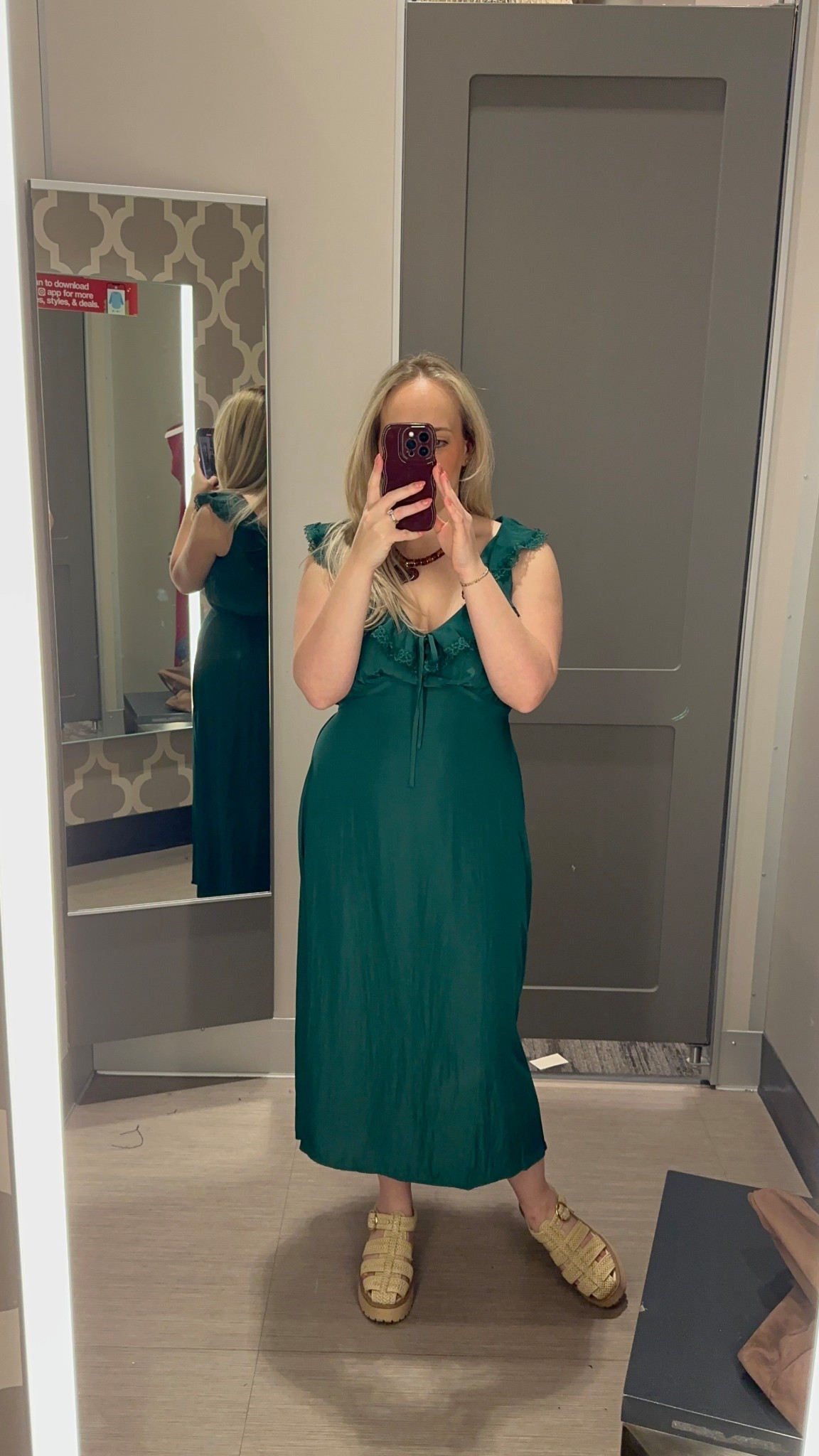 Green silk mid dress 

#LTKootd #LTKHoliday #LTKGiftGuide