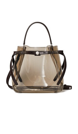 Tory Burch Romy Clear Bucket Bag in Brown. | Revolve Clothing (Global)