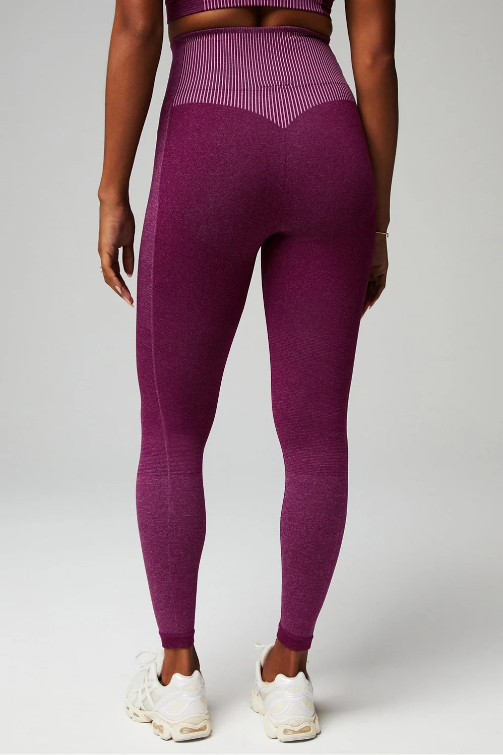 Seamless Ultra HW Sport Stripe 7/8 Legging | Fabletics - North America