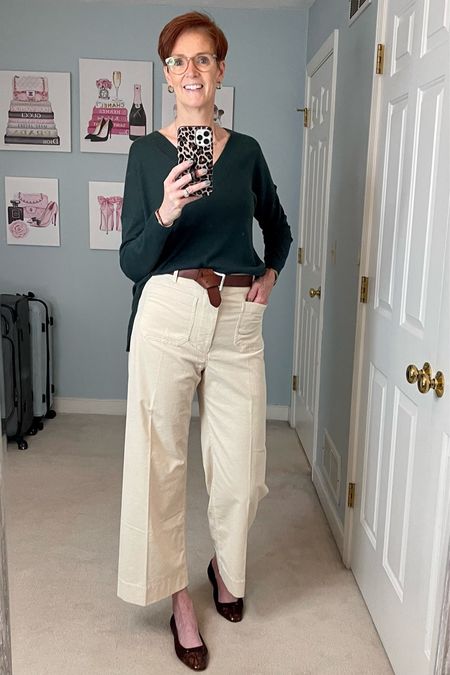 Love these cream wide leg corduroy’s with a deep green sweater and brown shoes make a classic fall outfit with a light weight fall sweater perfect for layering.

Anthropologie pants

Fall sweaters, fall outfits, classic outfit, wide leg pants, brown shoes

#LTKSale #LTKstyletip