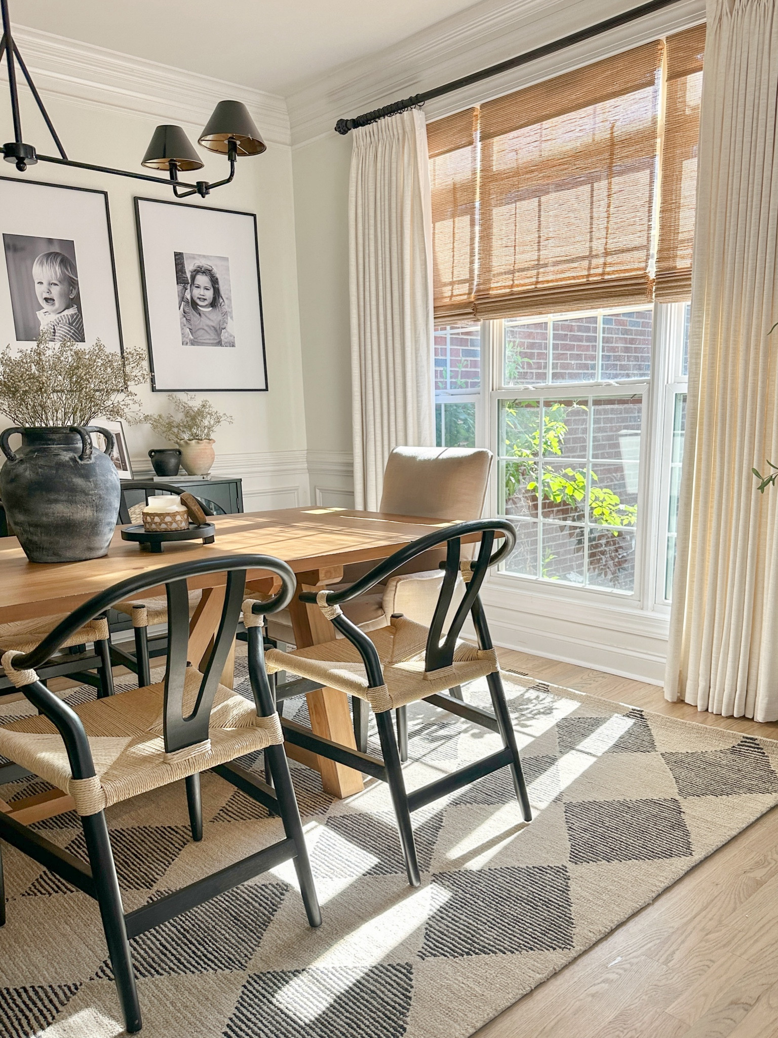 Dining room refresh with new Loloi rug! 🤩 


Neutral Dining Room | Diamond Rug | Neutral Home | Dining Room Styling | Woven Blinds | Linear Chandelier | Custom Pinch Pleat Curtains | Large Mat Frames

#LTKHome #LTKSaleAlert