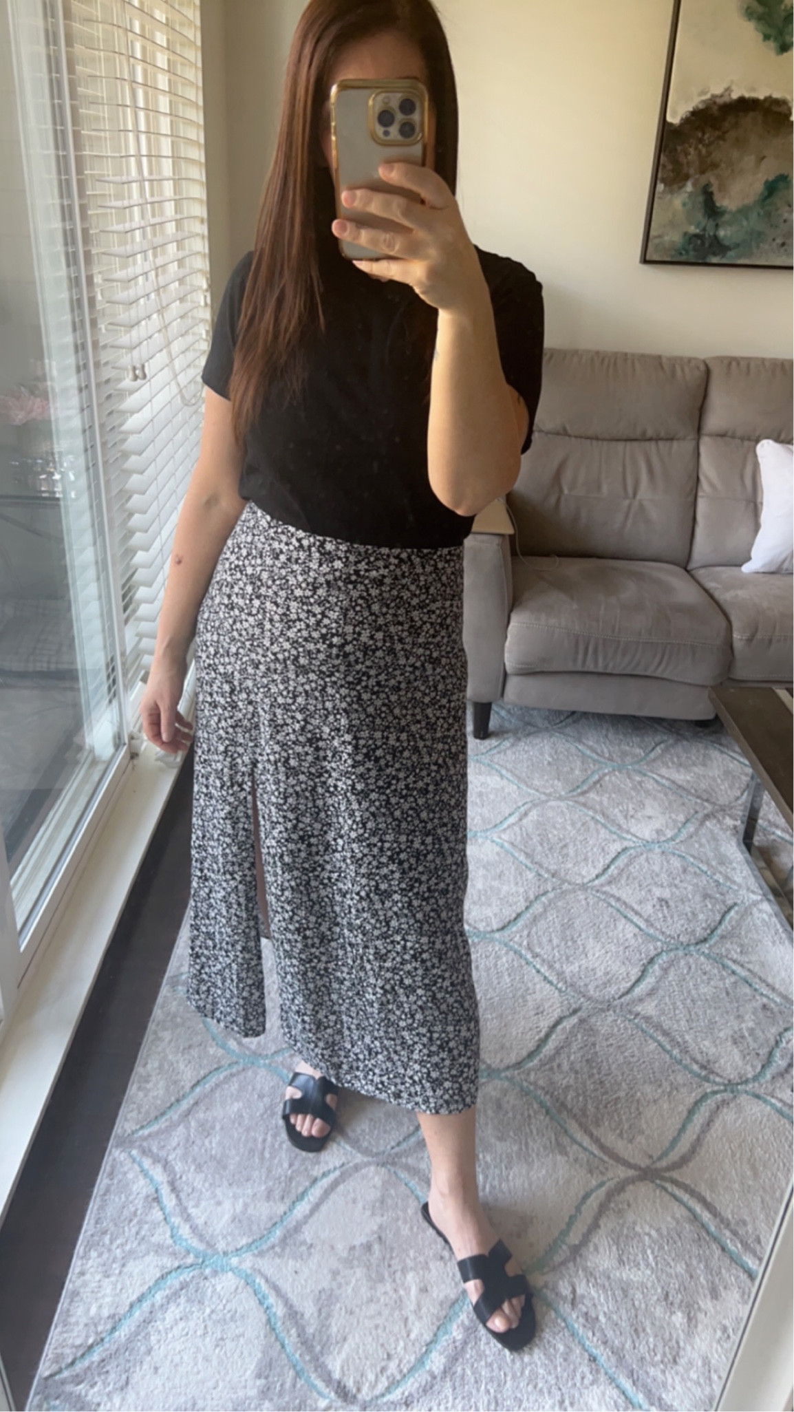 Cute little midi skirt, I’m wearing a size medium and fits pretty tts, but it is a bit loose on my waist. My waist and hip measurements are 29” and 39” if that helps. 🙂  

#LTKfit #LTKSeasonal #LTKFind