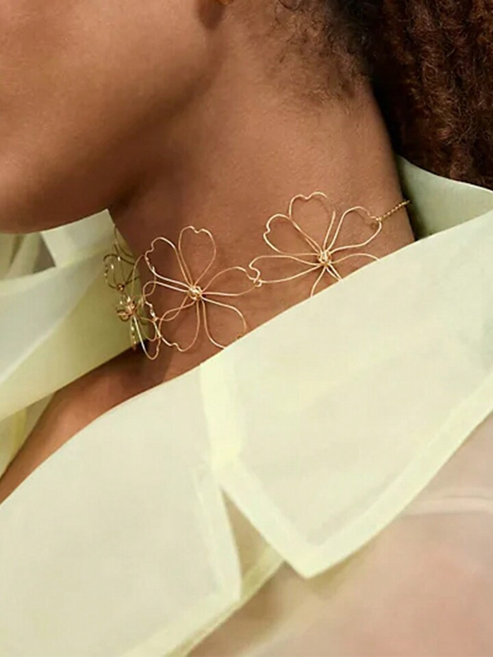 1 Pc Floral Flower Frame Metal Wire Cuff Choker Necklace For Women Valentines | SHEIN