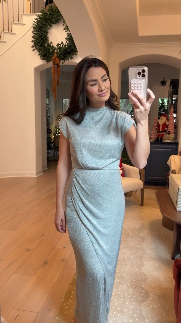 Such a stunning dress for the holidays! ❄️

#LTKSeasonal #LTKGiftGuide #LTKHoliday