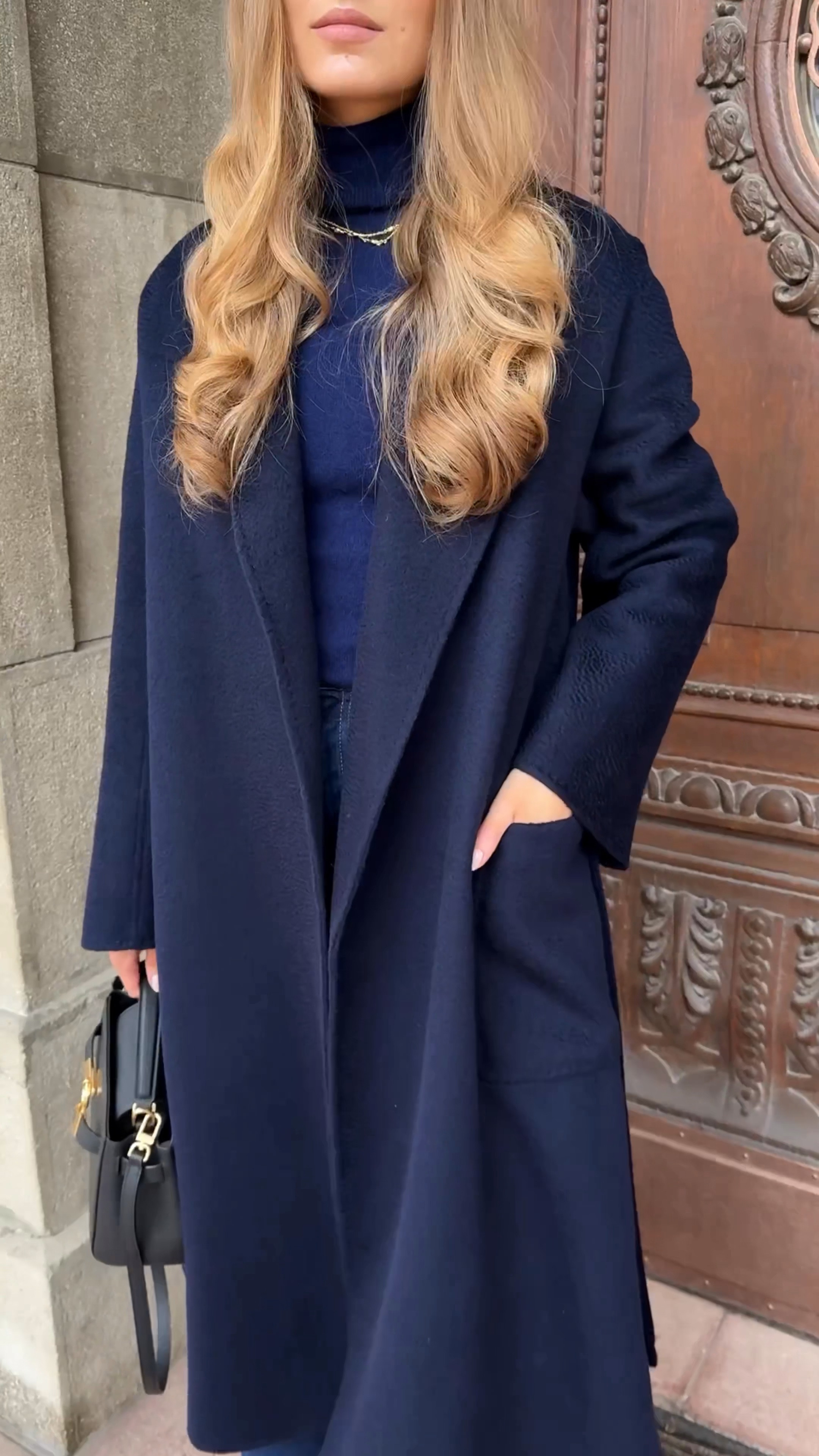 monochrome for friday 🕊️ 

monochrome outfits | winter fashion | navy outfit | minimal street style | monochrome style | tonal outfit 

#LTKStyleTip #LTKWorkwear