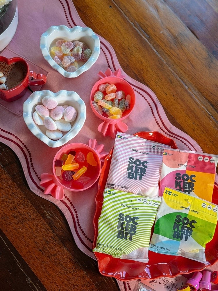 #ad #targetnpartner This Valentine’s Day, I am gifting treats I feel good about as a parent. Premium Swedish candies from @sockerbitnyc are made with clean, simple ingredients, no artificial colors, and no corn syrup, so you can gift sweeter and love healthier. Shop the candies and Valentine's goodies
#ad #targetpartner, #joyisanutrient, #sockerbitswedishcandies, #ingredientsyoucantrust @target @sockerbitnyc  @target

#LTKKids #LTKHome #LTKValentine