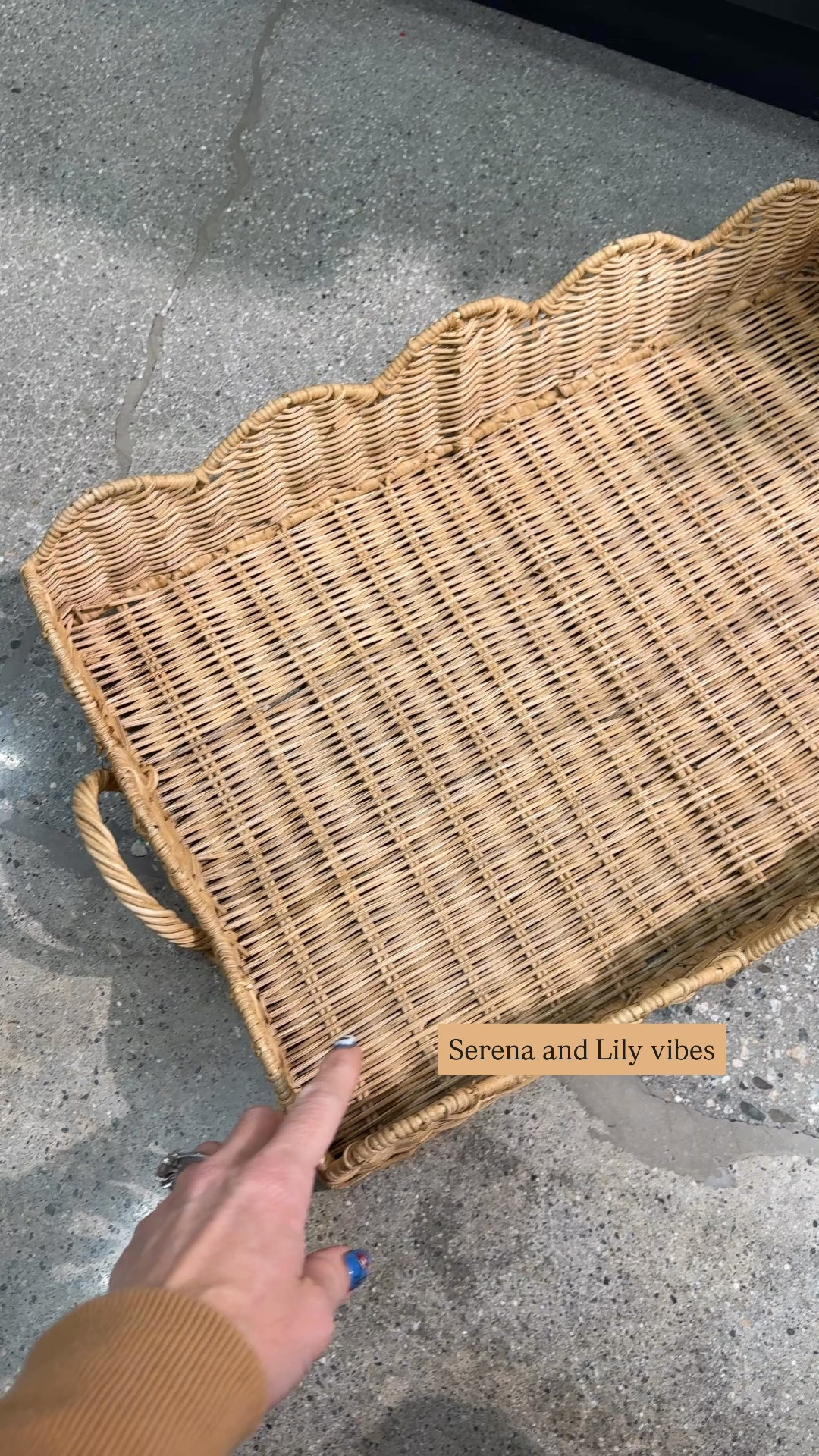 TARGET FINDS!  Totally obsessed with this woven scallop tray perfect for your coffee table.  Also has a matching storage basket.

#targethome #targetstyle #homedecor #livingroom #servingtray 

 #LTKHome