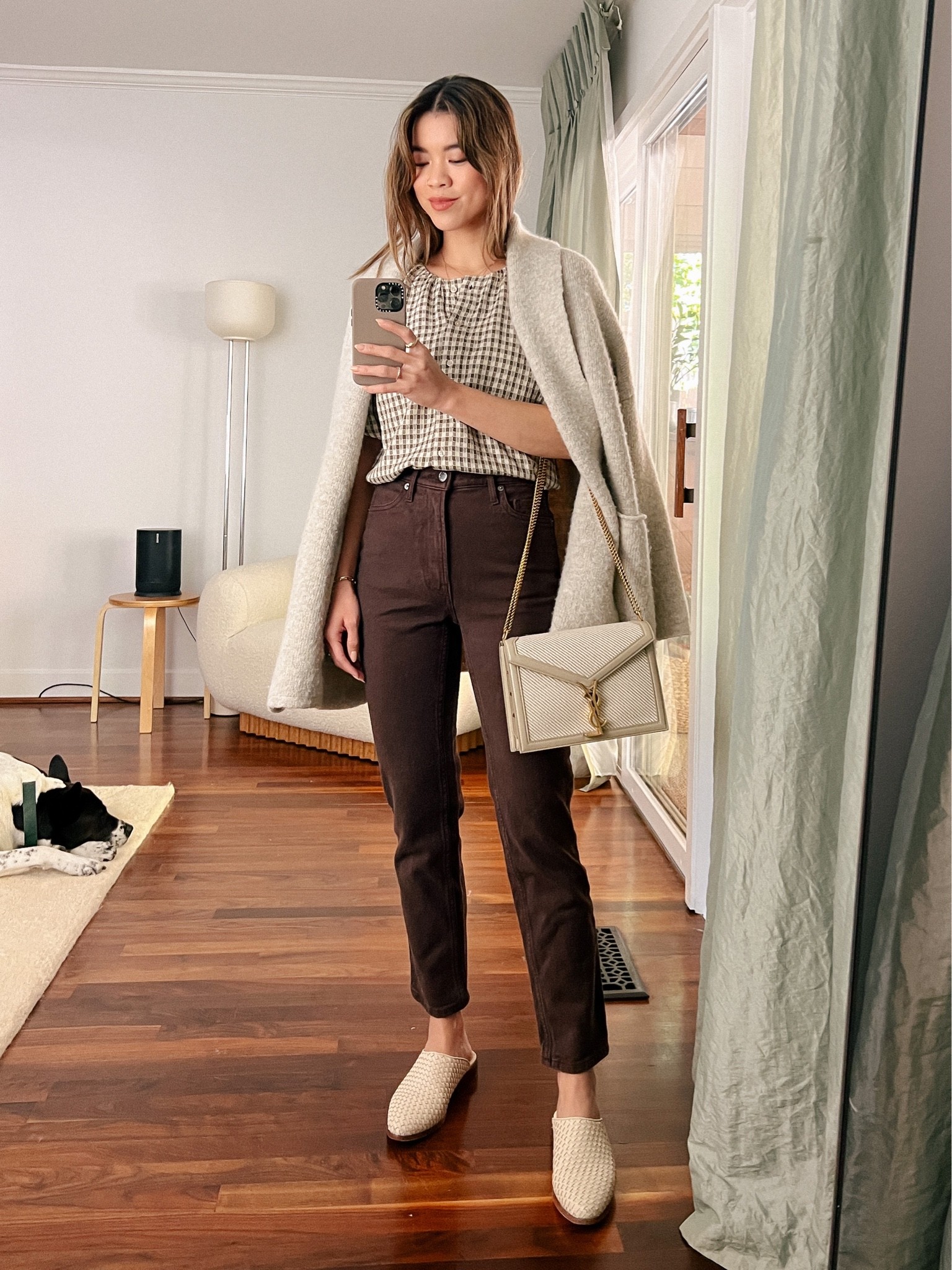 Able brown button down top with Everlane brown denim jeans - use the discount code WEN15 for 15% off ABLE

Top: XXS/XS
Pants: 00/0
Shoes: 6


#fallfashion
#fallstyle
#falloutfits
#able  
#datenight
#sweater 
#workwear
#businesscasual 
#creamsweater 
#buttondown
#brownpants
#denim
#jeans
#mules
#layeredfashion 

#LTKstyletip #LTKworkwear #LTKSeasonal