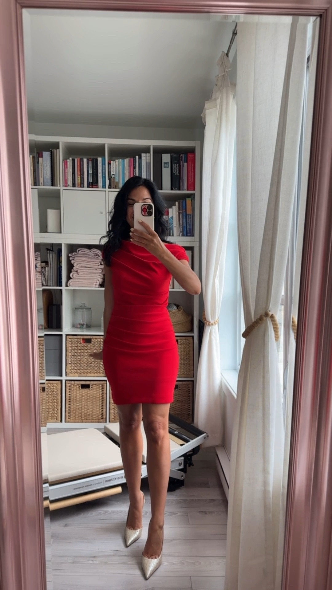 La petite robe rouge parfaite… à moins de 100$! ❤️

#LTKcanada #LTKdresses #LTKpetite