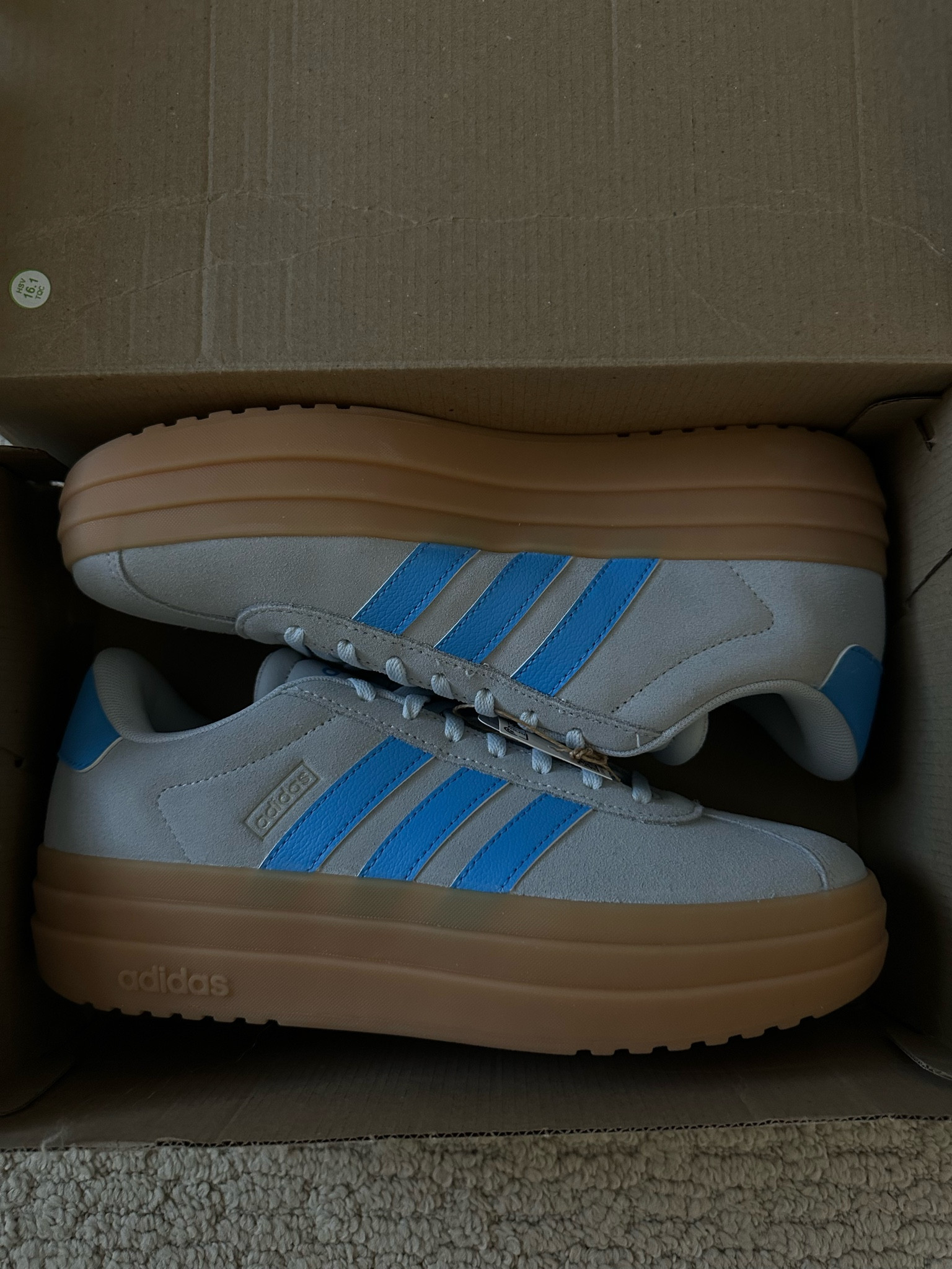 Adidas platform sneaker 🦋💙🌀

#LTKfindsunder100 #LTKstyletip #LTKshoecrush